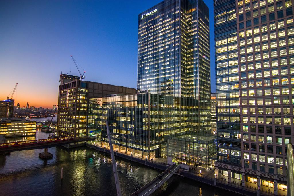 Canary Wharf - Corporate River View Apartments ลอนดอน ภายนอก รูปภาพ